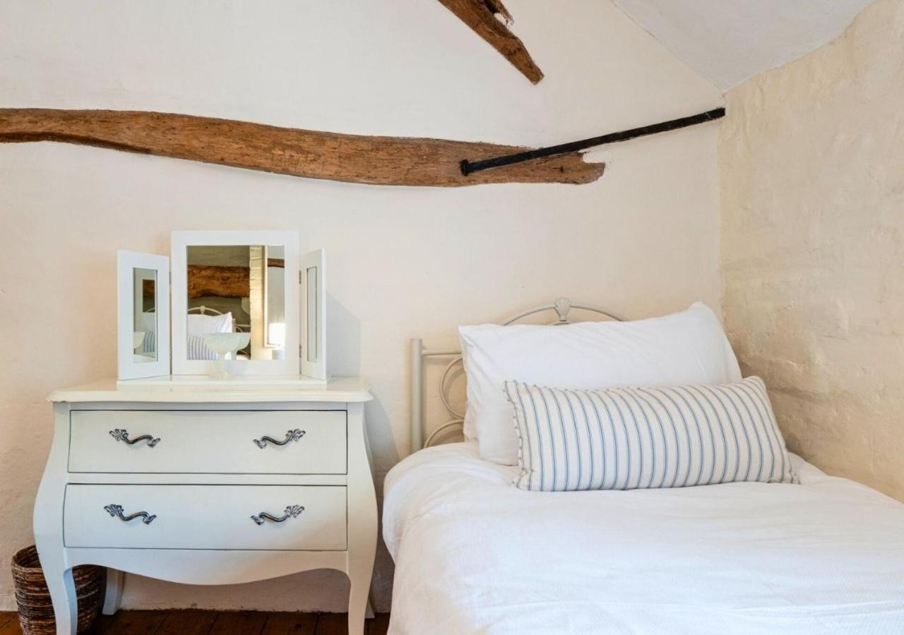 Clifford Chambers - Cosy 2 Bedroom Cottage! Shottery エクステリア 写真
