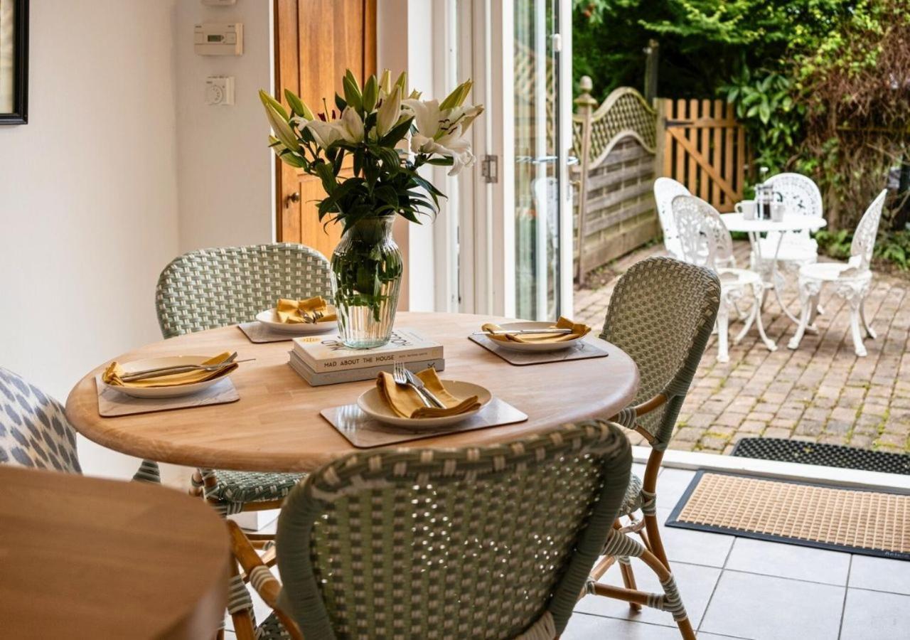 Clifford Chambers - Cosy 2 Bedroom Cottage! Shottery エクステリア 写真
