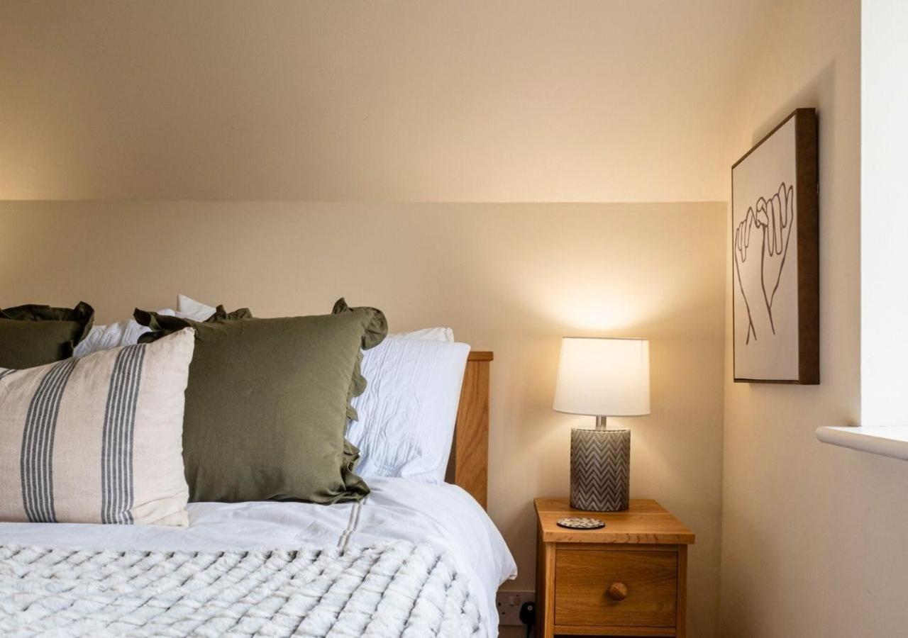 Clifford Chambers - Cosy 2 Bedroom Cottage! Shottery エクステリア 写真