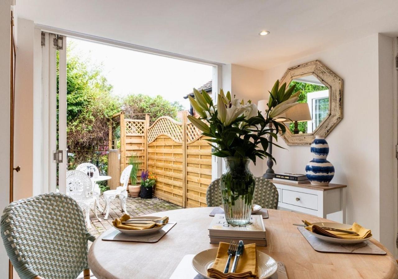 Clifford Chambers - Cosy 2 Bedroom Cottage! Shottery エクステリア 写真
