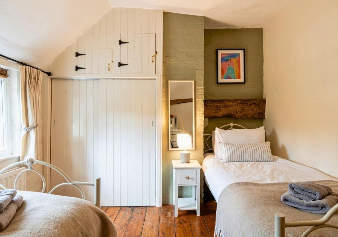 Clifford Chambers - Cosy 2 Bedroom Cottage! Shottery エクステリア 写真