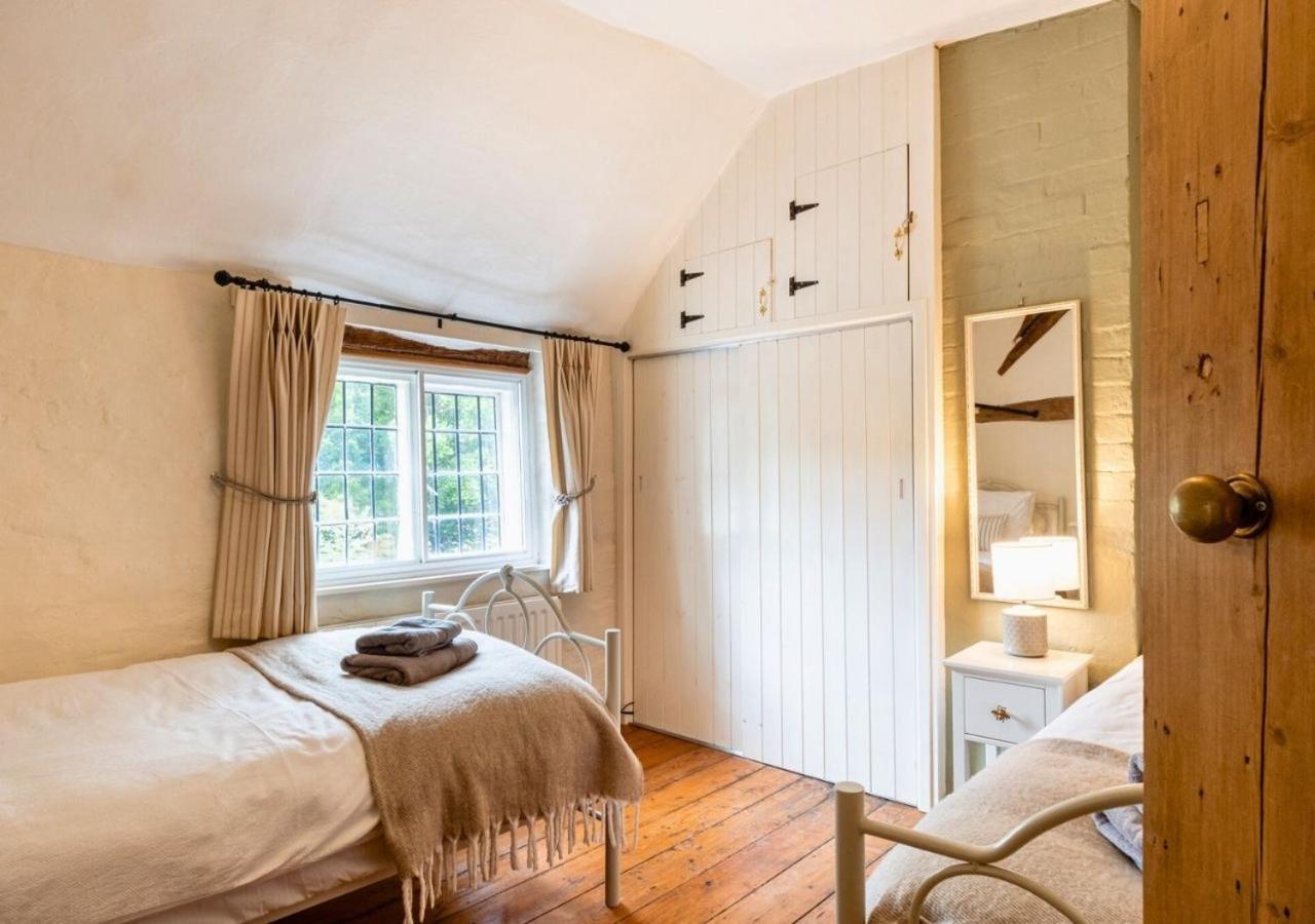 Clifford Chambers - Cosy 2 Bedroom Cottage! Shottery エクステリア 写真