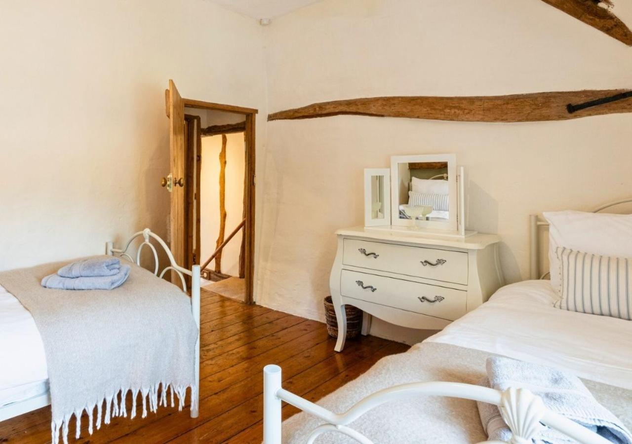 Clifford Chambers - Cosy 2 Bedroom Cottage! Shottery エクステリア 写真