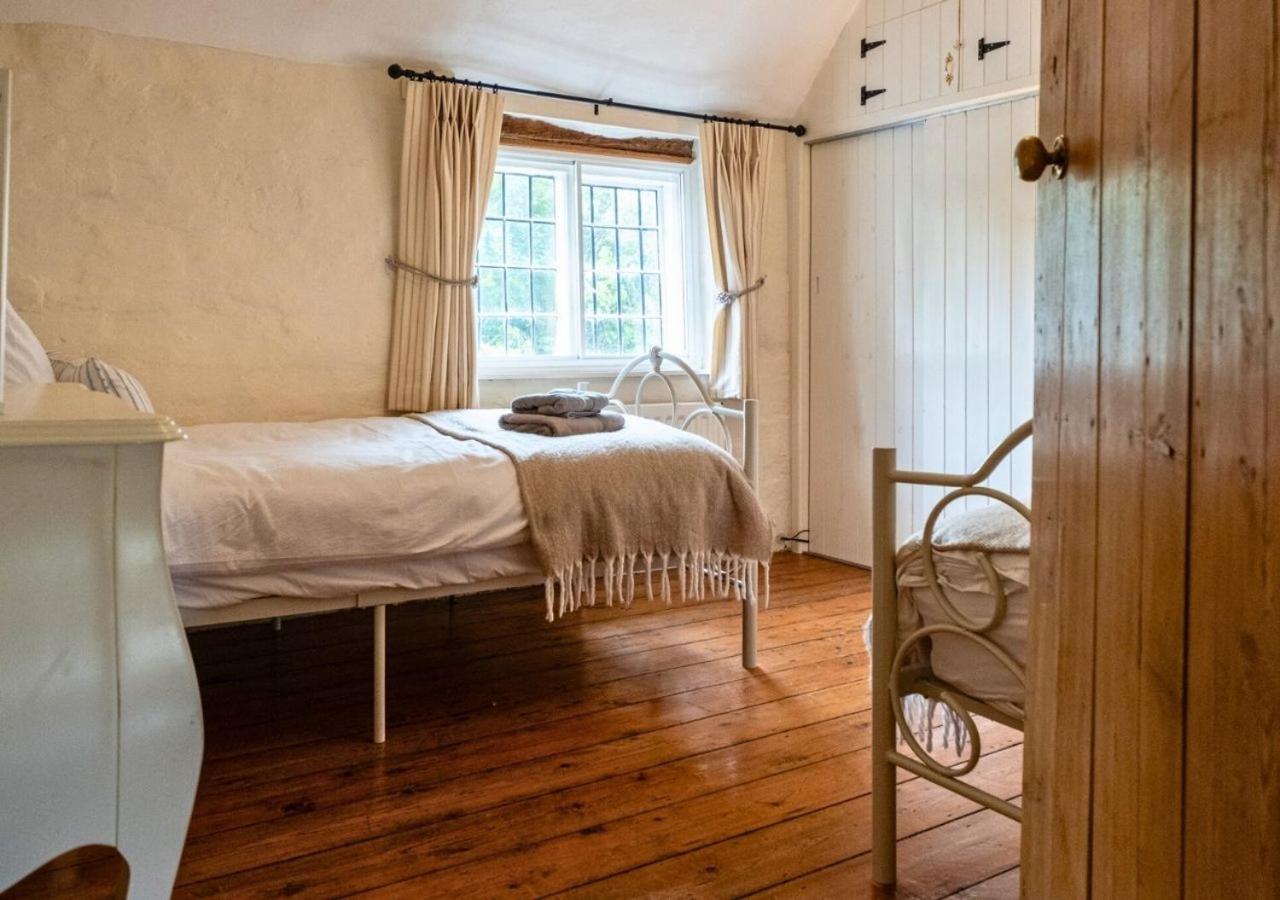 Clifford Chambers - Cosy 2 Bedroom Cottage! Shottery エクステリア 写真
