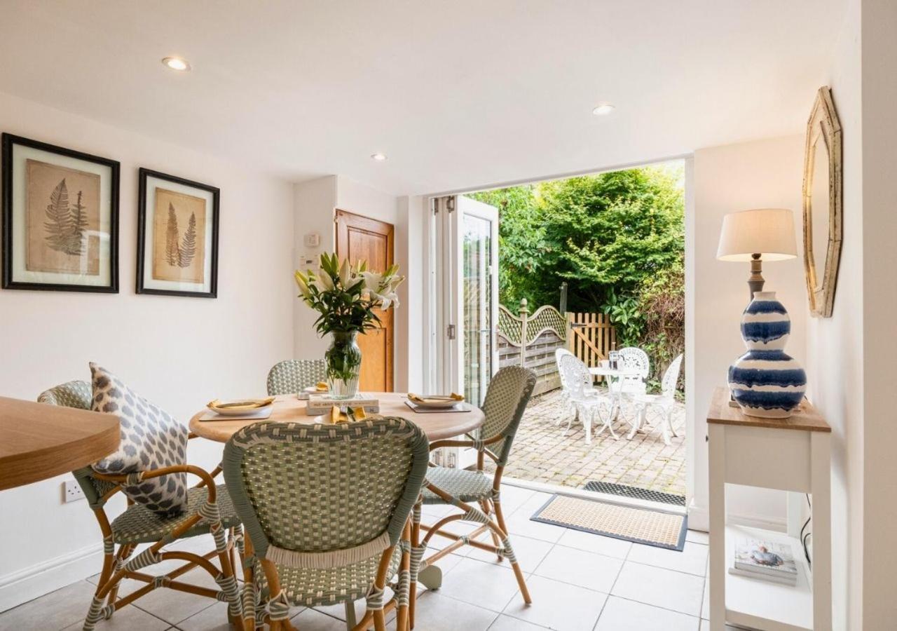 Clifford Chambers - Cosy 2 Bedroom Cottage! Shottery エクステリア 写真