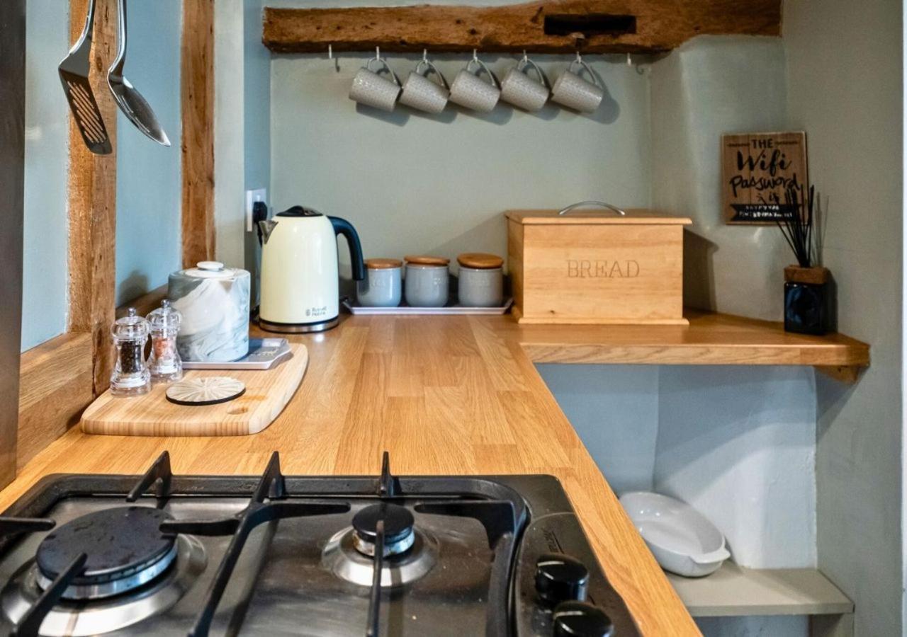 Clifford Chambers - Cosy 2 Bedroom Cottage! Shottery エクステリア 写真